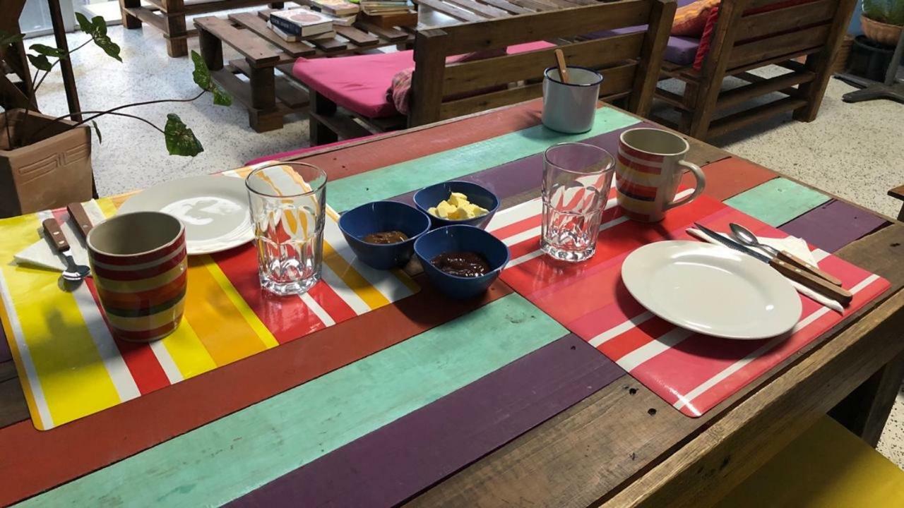 Hostal El Farol 亚松森 外观 照片