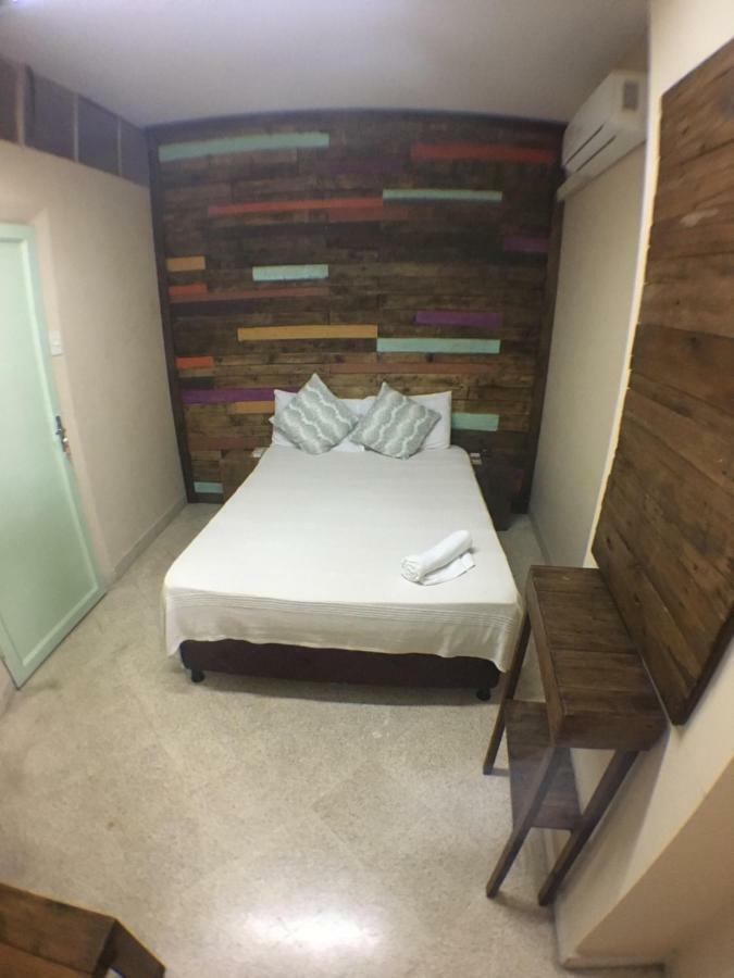 Hostal El Farol 亚松森 外观 照片