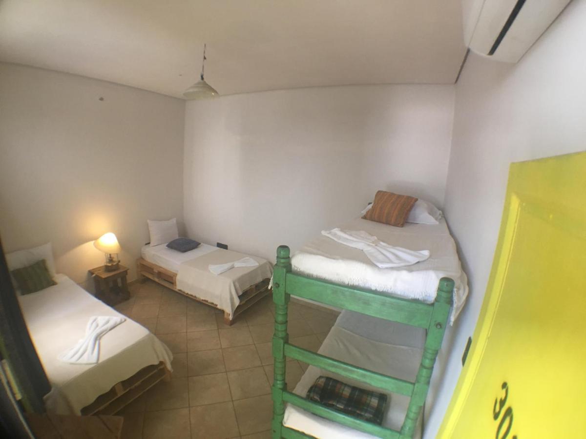 Hostal El Farol 亚松森 外观 照片